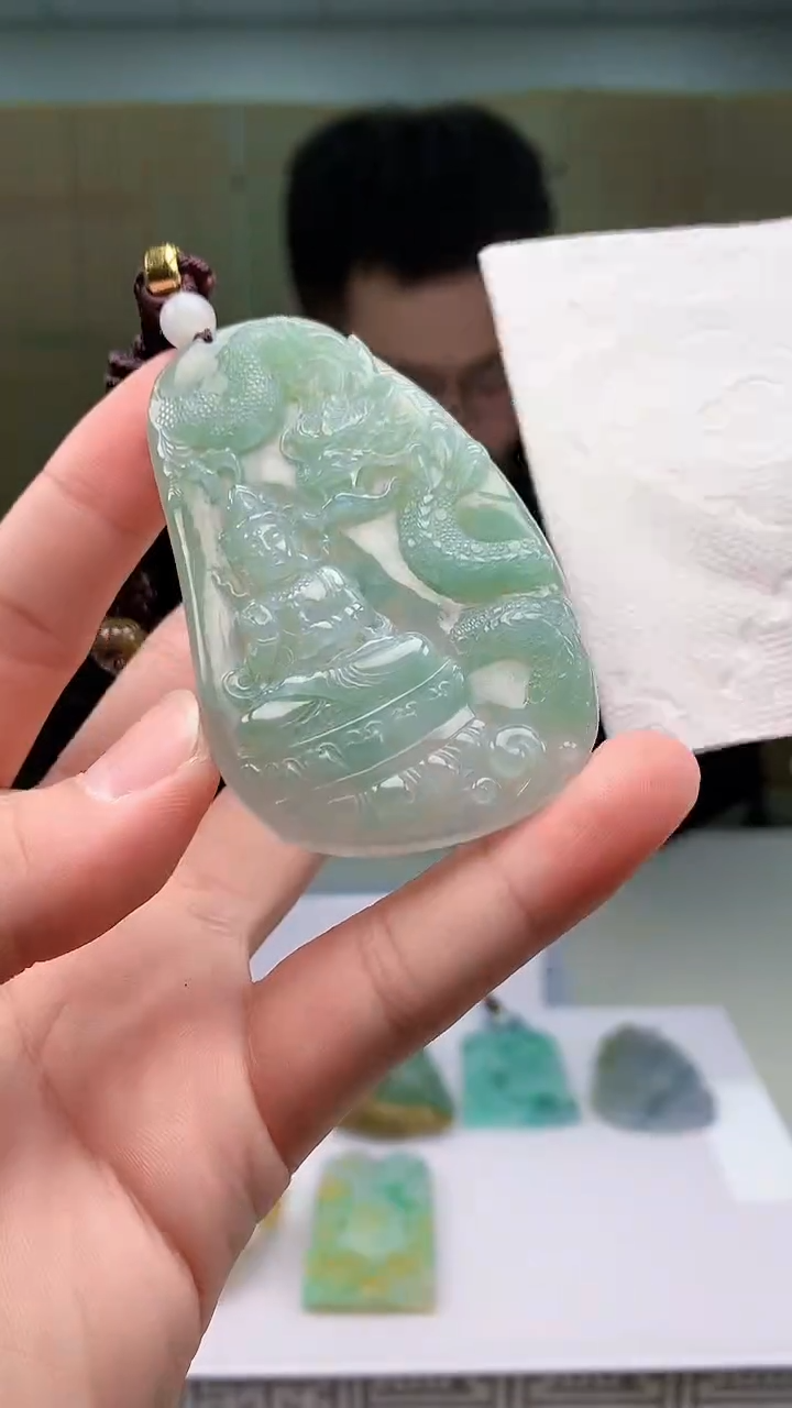 【闪购商品】定制翡翠未镶嵌5153bb-毛货挂件