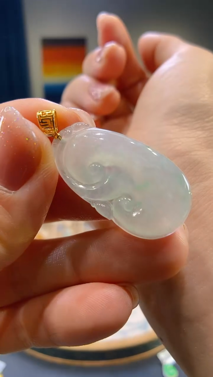 【闪购商品】翡翠18K金镶嵌吊坠(不含链)如意