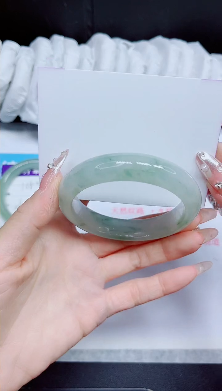 石英质玉手镯未镶嵌169