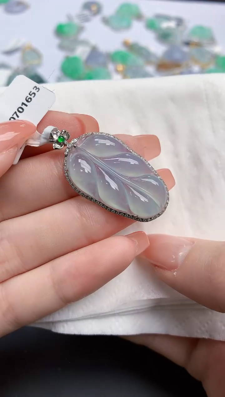 【闪购商品】翡翠颈饰18K金镶嵌天然缅甸翡翠A货