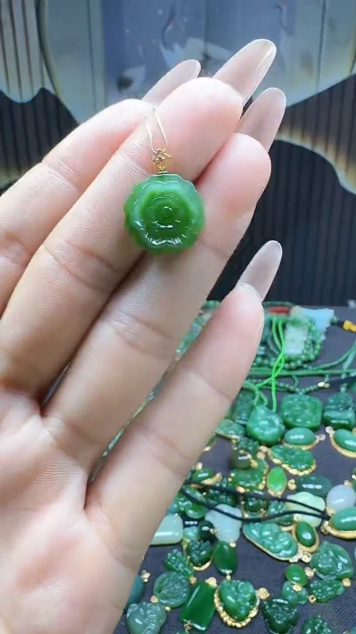 【闪购商品】和田玉吊坠(不含链)18K金镶嵌1