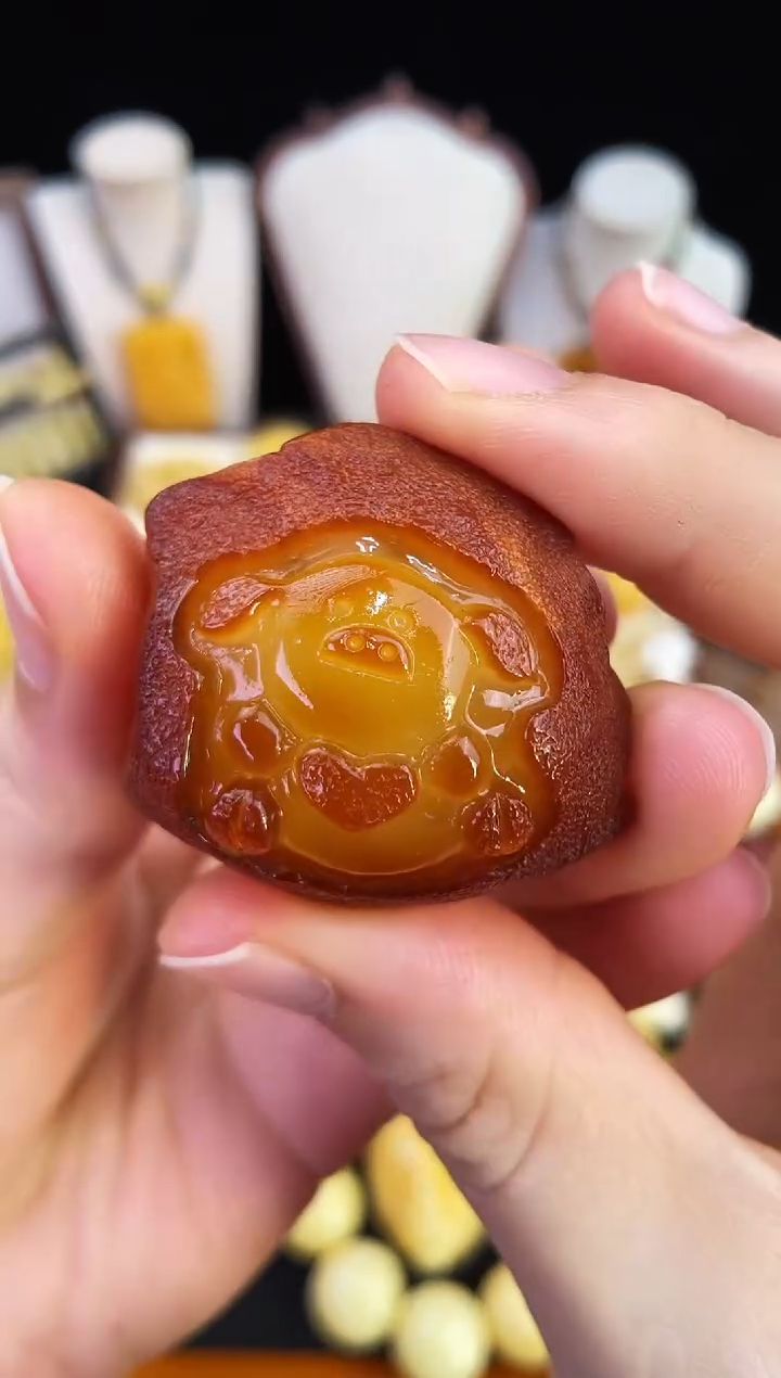 琥珀未镶嵌珠宝奇石柒月