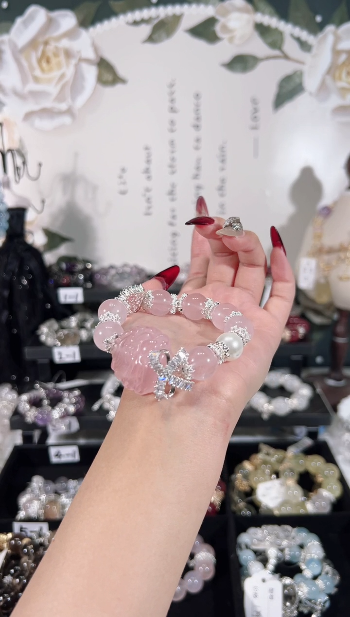 【闪购商品】水晶手链未镶嵌天然水晶默认微瑕 多样性发货发其一