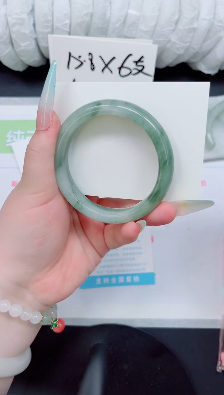 石英质玉手镯未镶嵌b108-57