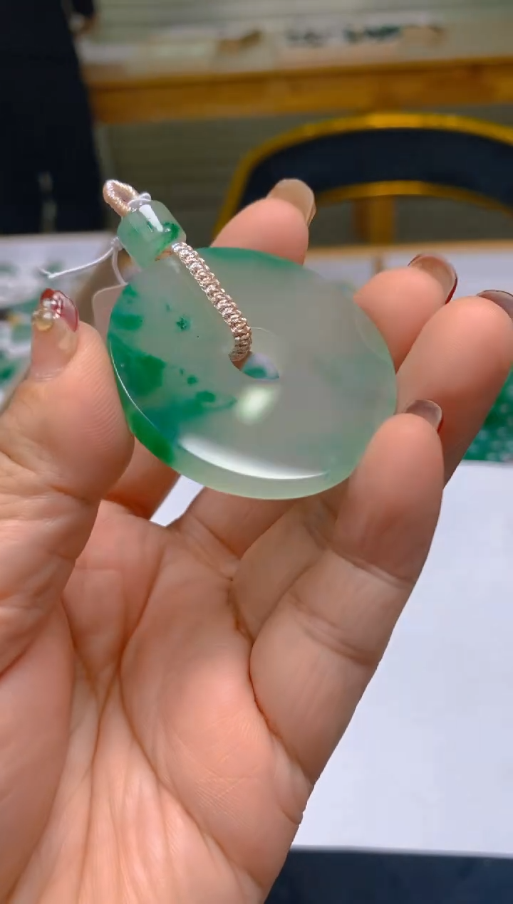 【闪购商品】石英质玉颈饰未镶嵌冰美人非洲翠047