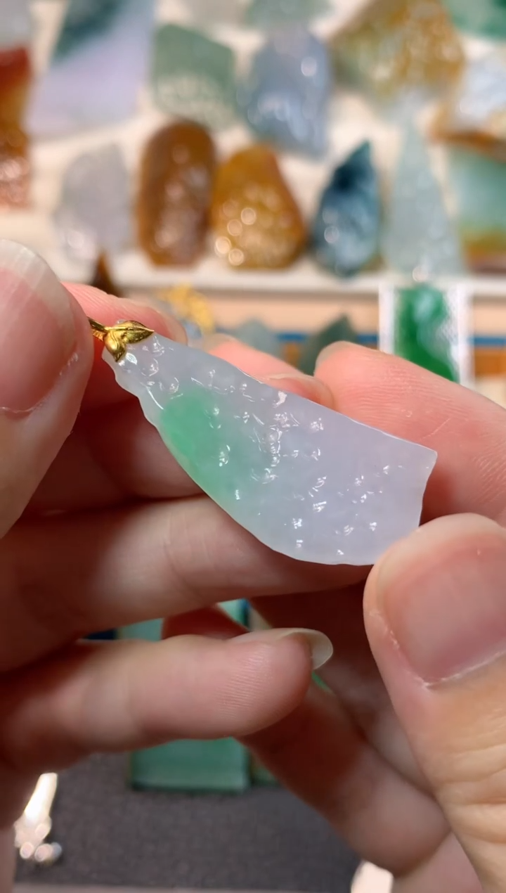 吊坠(不含链)18K金镶嵌翡翠吊坠