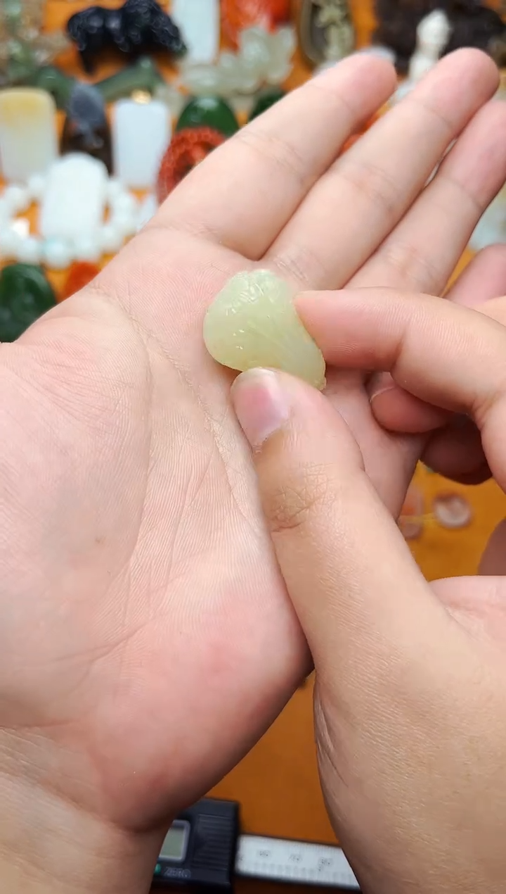 【闪购商品】和田玉颈饰未镶嵌白菜