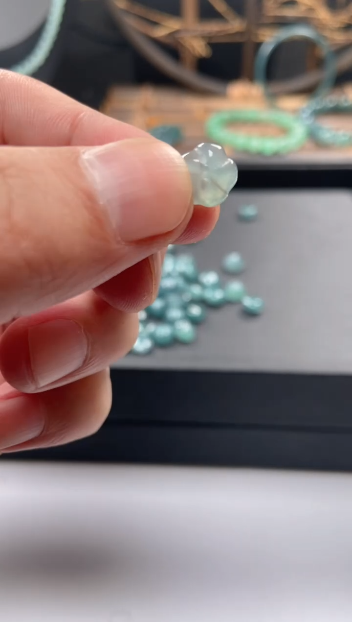 【闪购商品】翡翠手链未镶嵌多样性发货莲蓬