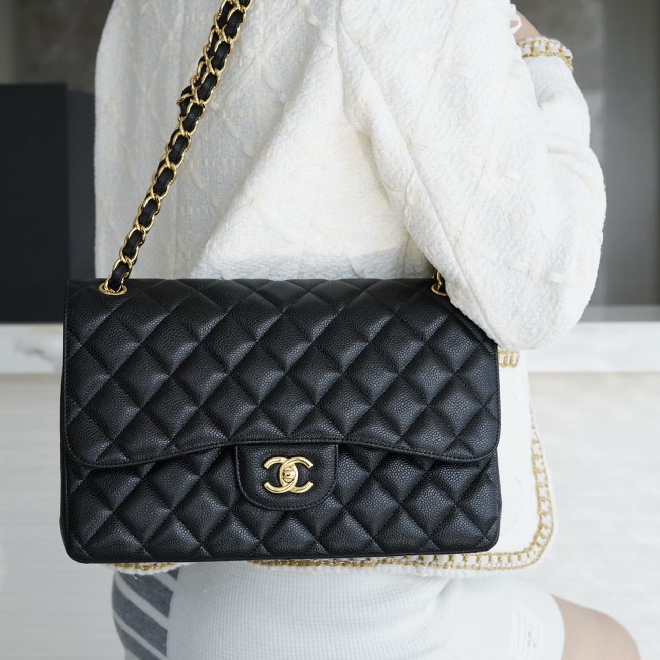 95新 Chanel/香奈儿 专柜96600 16年黑金jumbo斜挎包