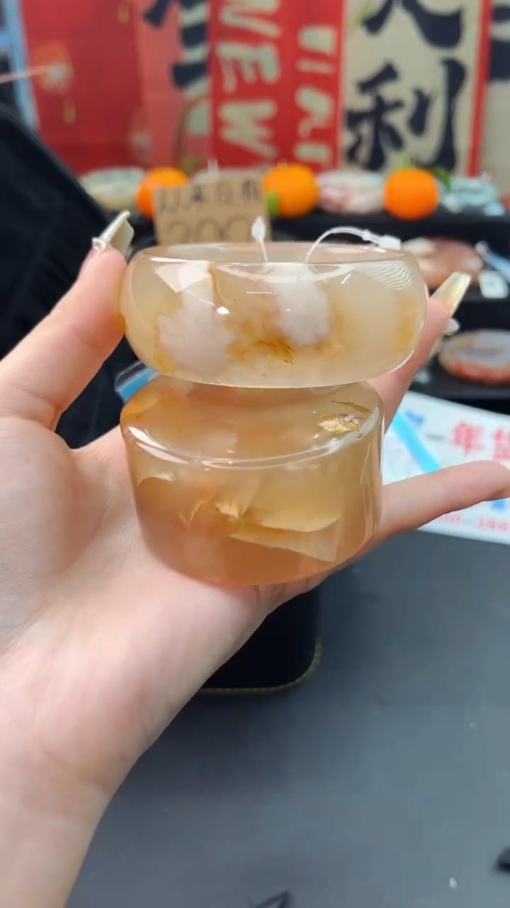 【闪购商品】石英质玉手镯未镶嵌赠送镯心（55圈口）