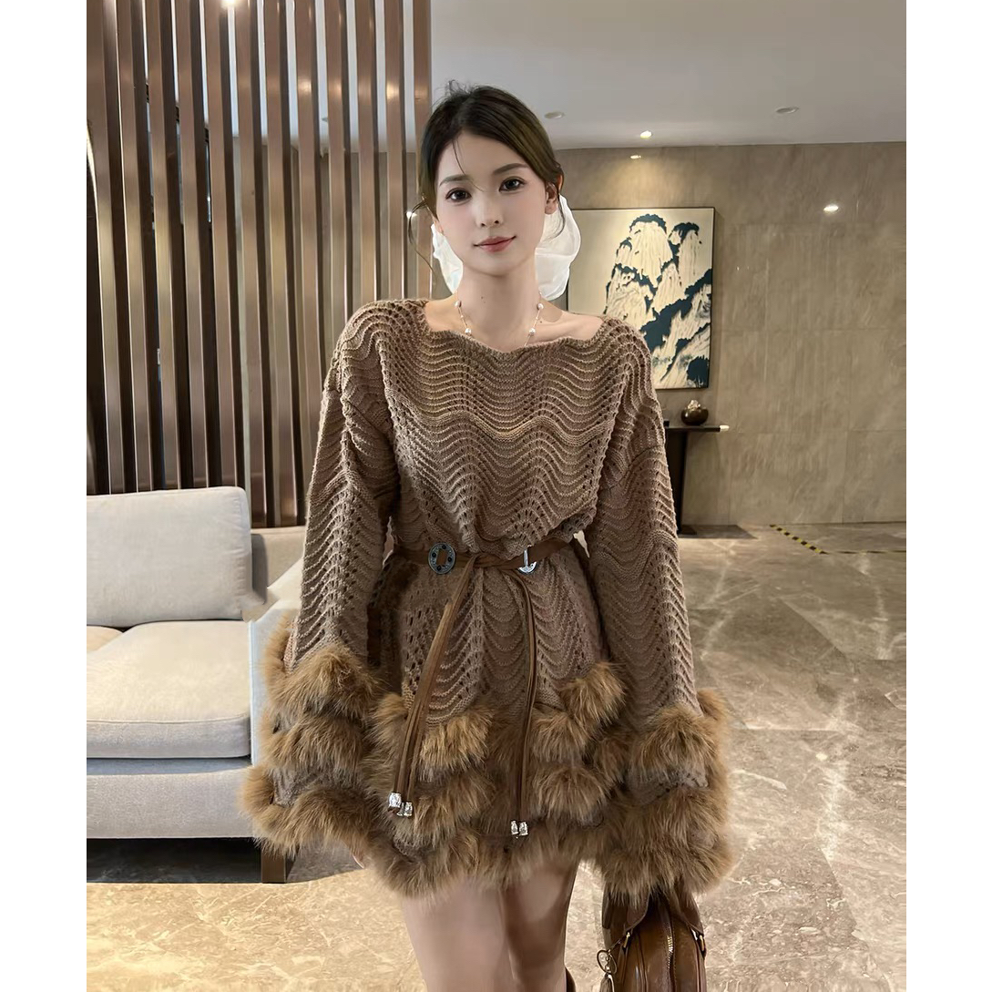 网红洋气毛毛拼接针织衫中长款宽松气质孕妇装钩花镂空一字领毛衣