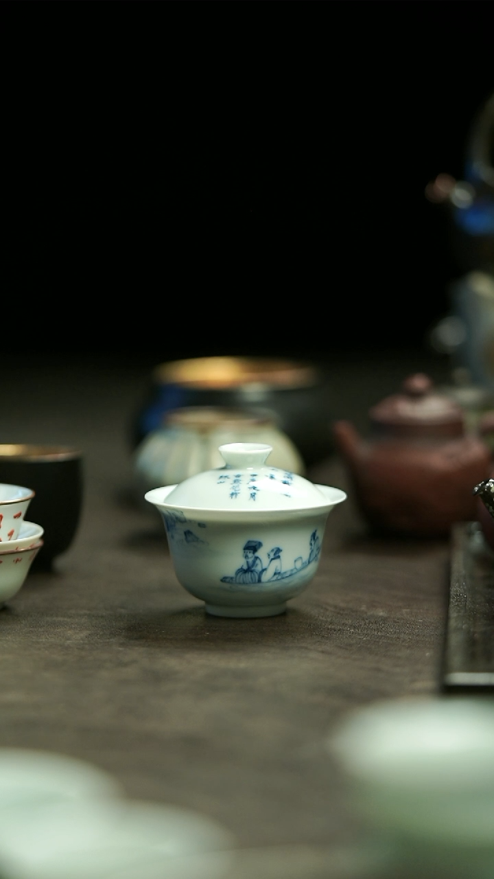 【闪购商品】定园青花手绘盖碗