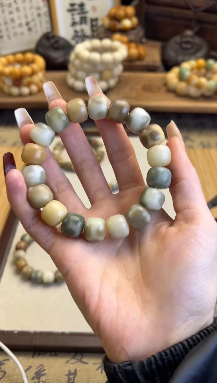 【闪购商品】菩提根/象牙果手串卡13飘花汉堡珠手串