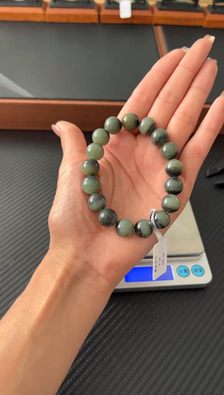 未镶嵌手串和田玉若羌微色差卡12