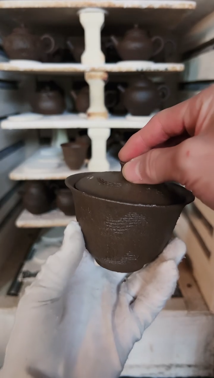 【闪购商品】冰碛岩陶制手工盖碗150CC