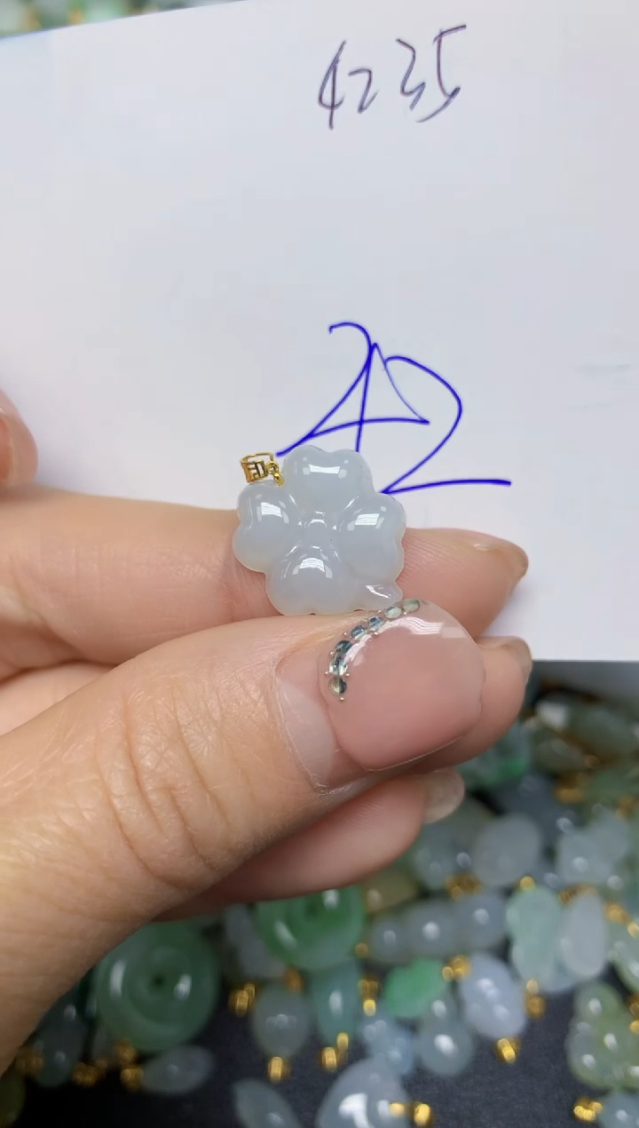 【闪购商品】翡翠挂件18K金镶嵌 天然翡翠A货