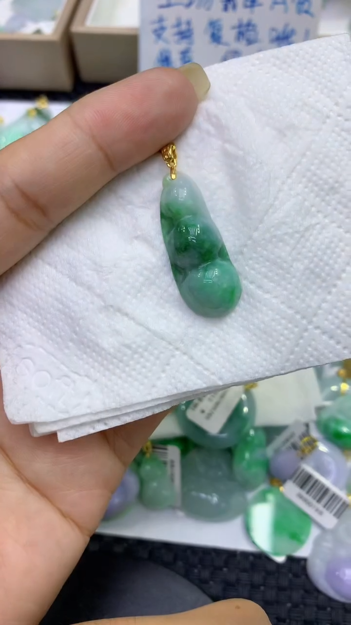 颈饰未镶嵌翡翠天然缅甸A货翡翠