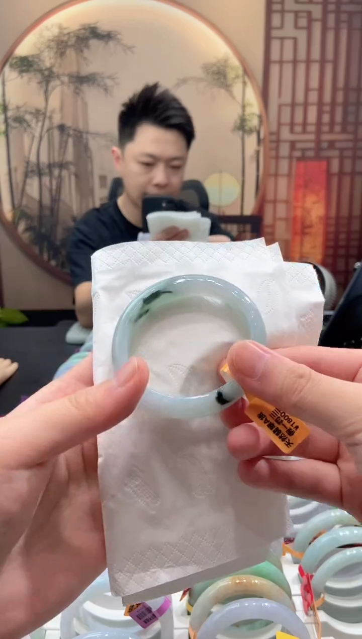 翡翠手镯未镶嵌000024723