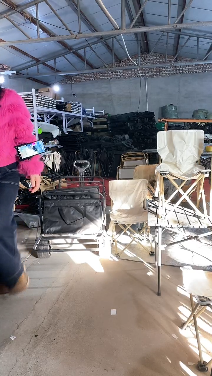 铁瑕疵不售后    1  有点脏