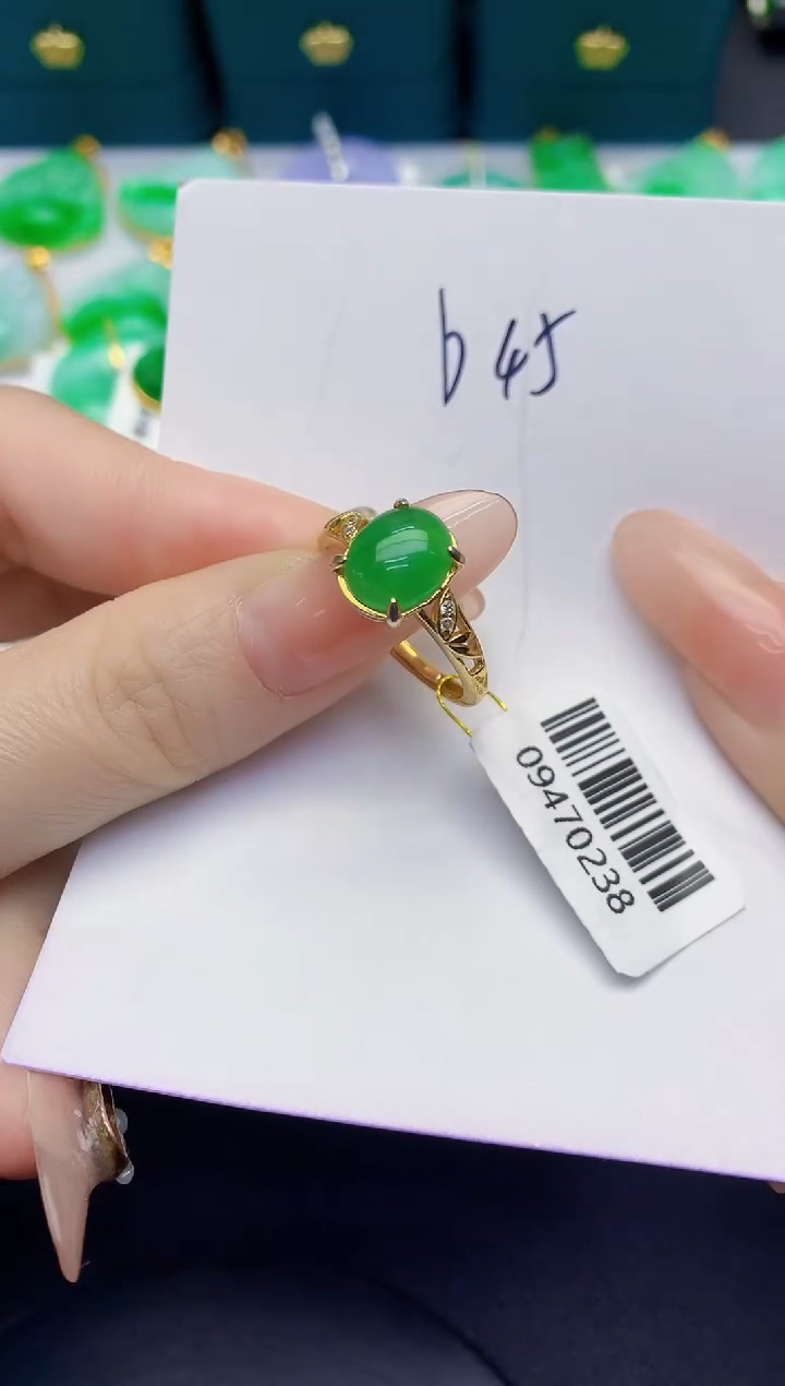 颈饰未镶嵌翡翠缅甸天然翡翠A货