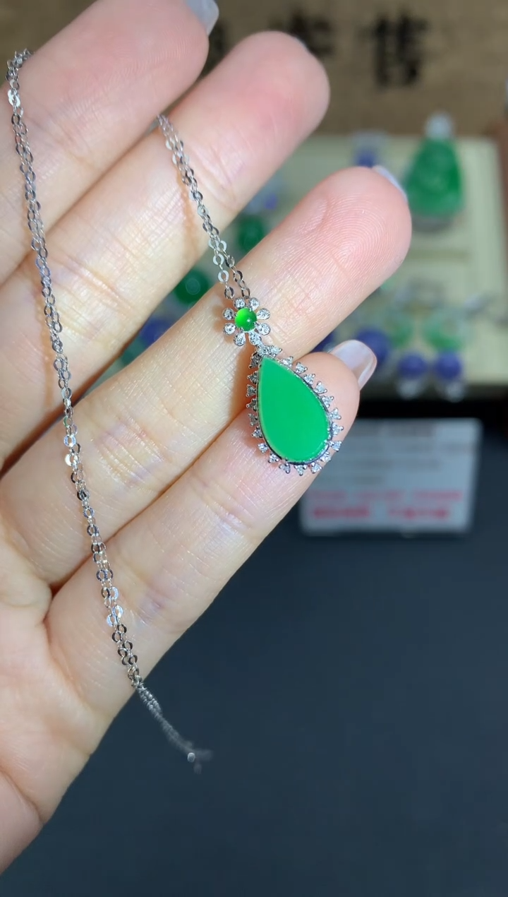 【闪购商品】翡翠颈饰18K金镶嵌662-中国好珍宝