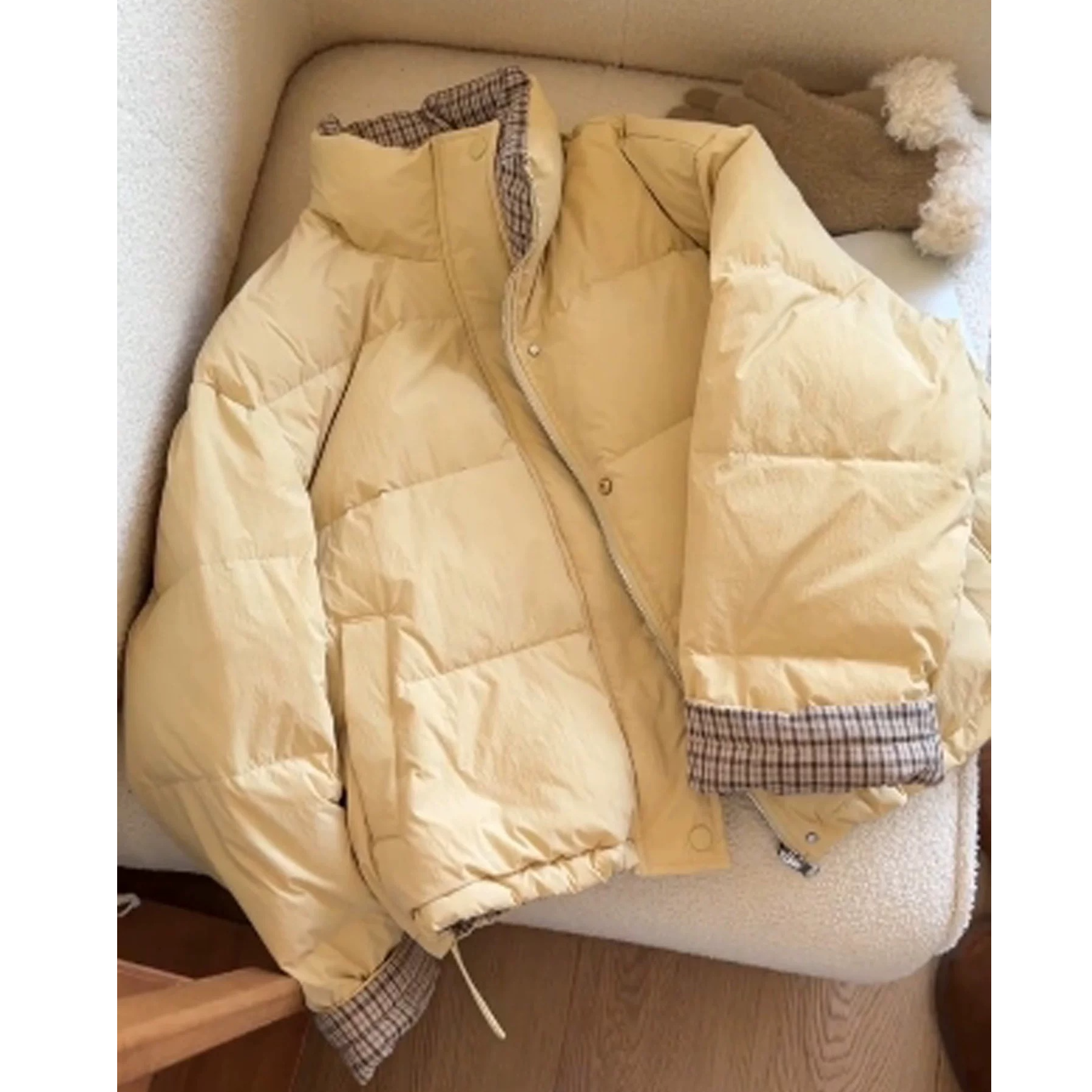 2025立领短款浅黄色白鸭绒拼格子加厚保暖羽绒服