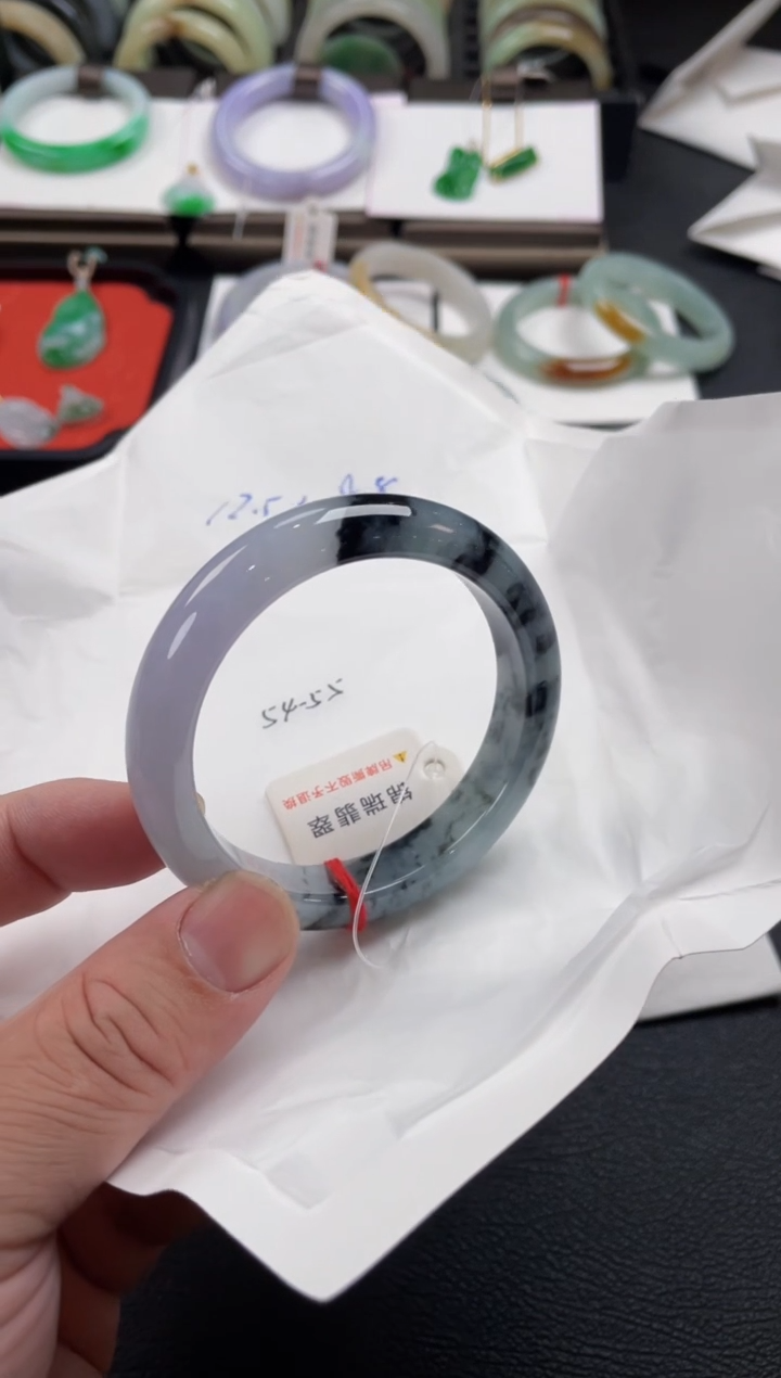 【闪购商品】翡翠手镯未镶嵌水墨丹青