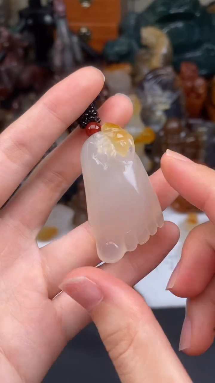 玛瑙/玉髓颈饰未镶嵌AA