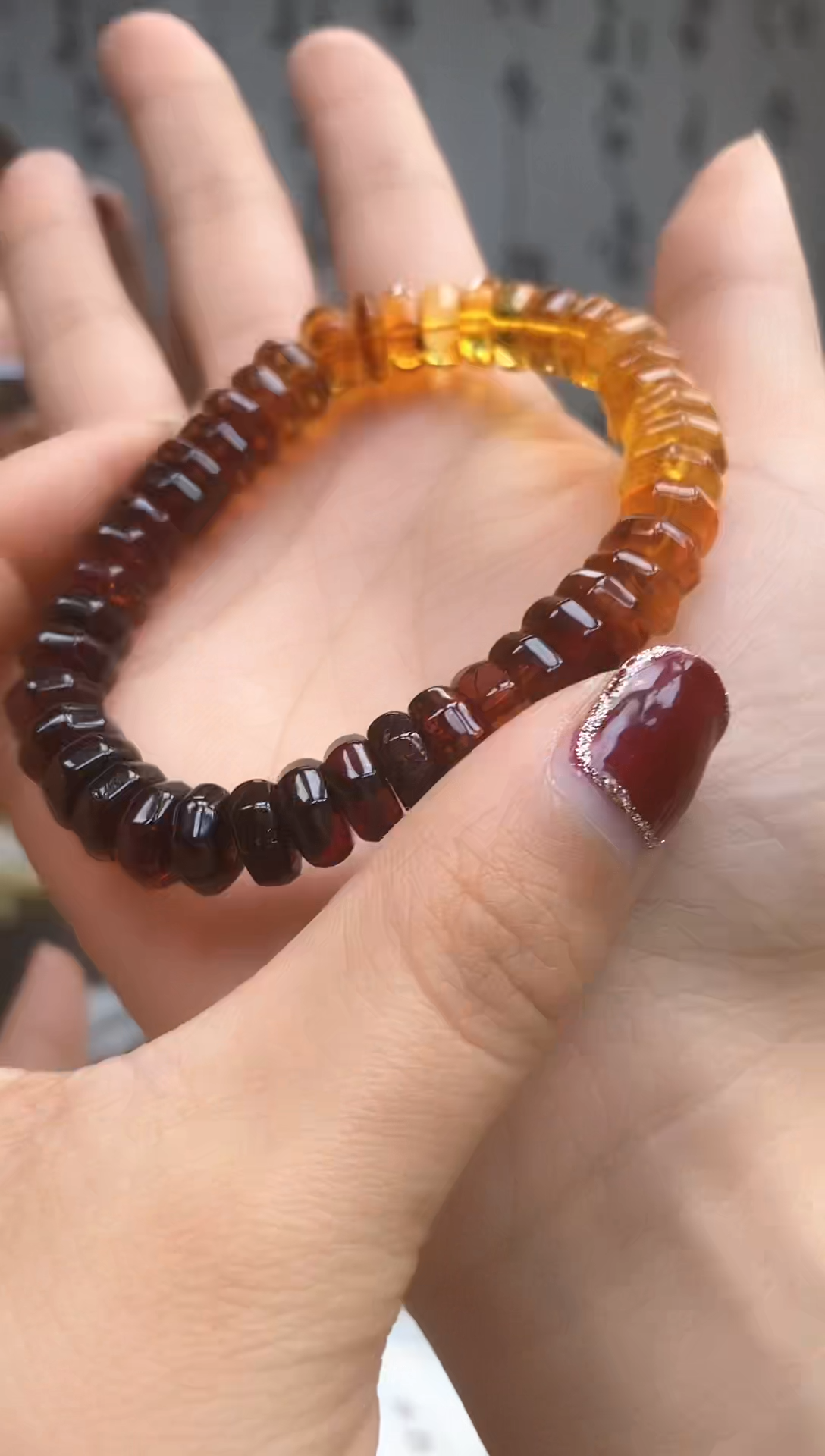 【闪购商品】琥珀裸石未镶嵌手串