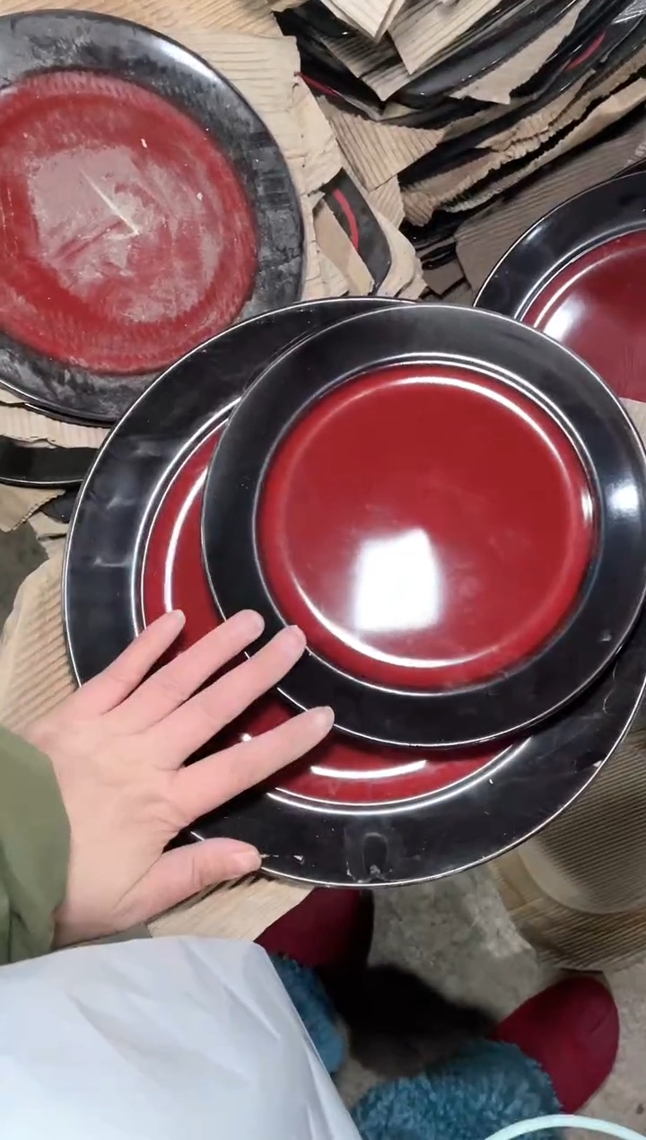 【闪购商品】碗微瑕（2个装）红黑大小盘