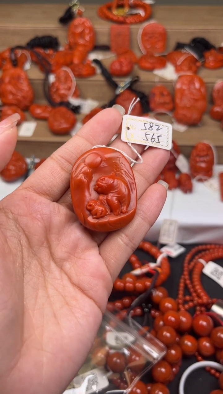 【闪购商品】南红玛瑙珠宝奇石未镶嵌582