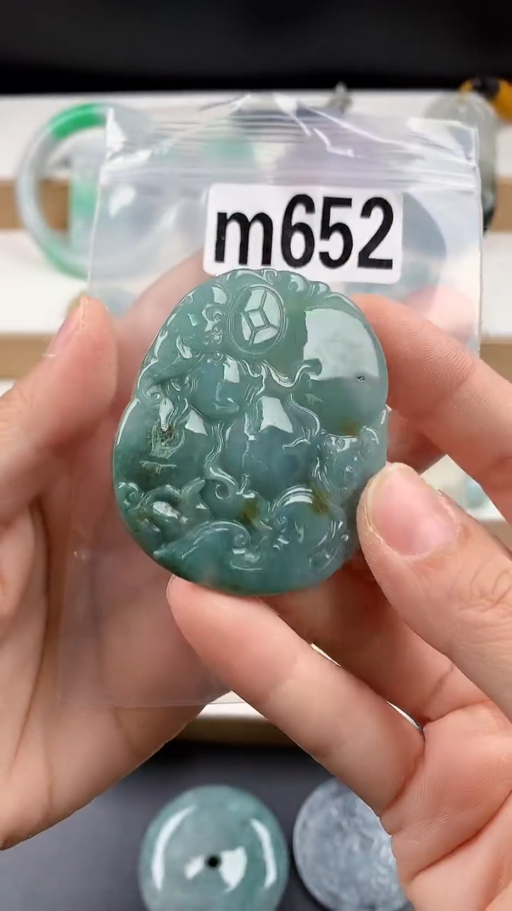 颈饰未镶嵌翡翠天然翡翠吊坠挂件