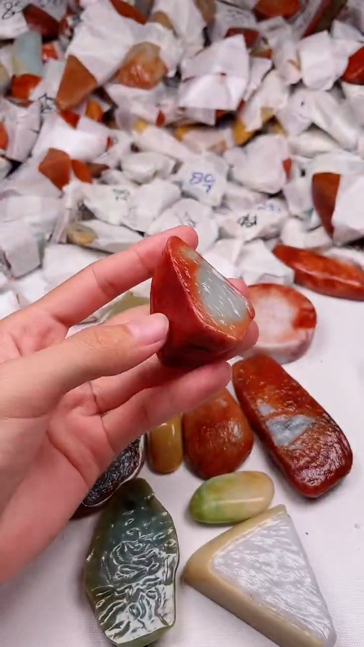 颈饰未镶嵌翡翠翡翠`