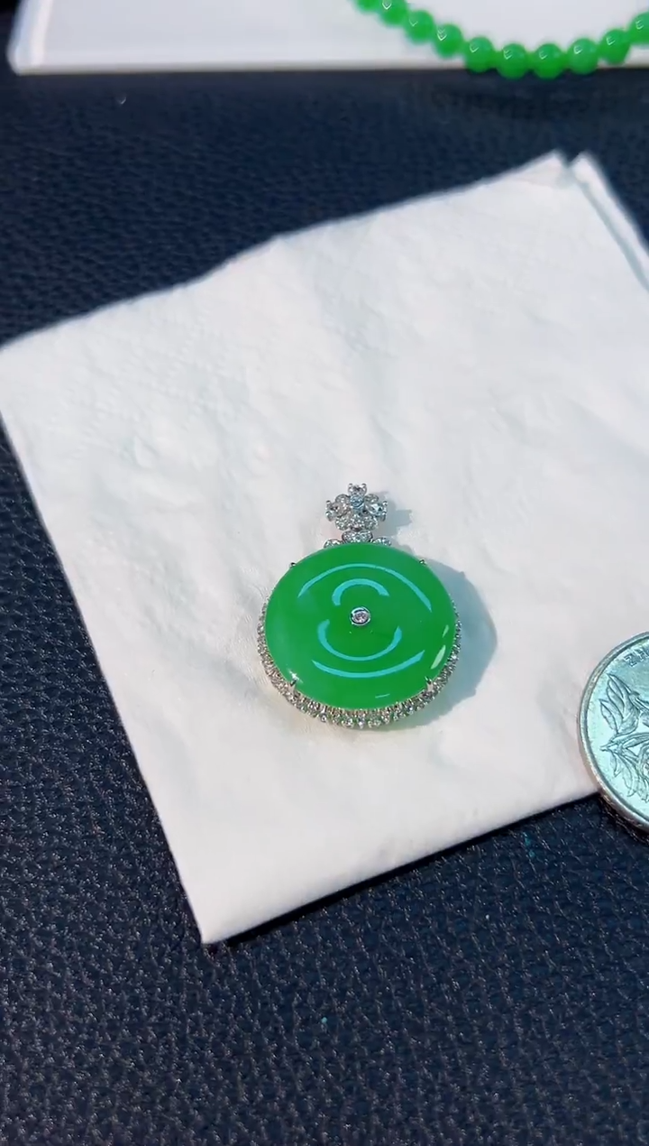 颈饰18K金镶嵌翡翠 缅料A货/支持复检/一件