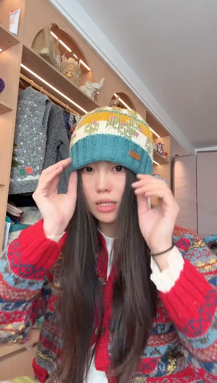 羊毛绿色翻边仙人掌帽