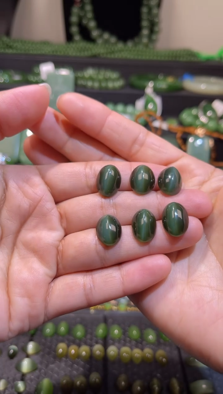 【闪购商品】和田玉碧玉黑猫眼裸石未镶嵌多样性发一