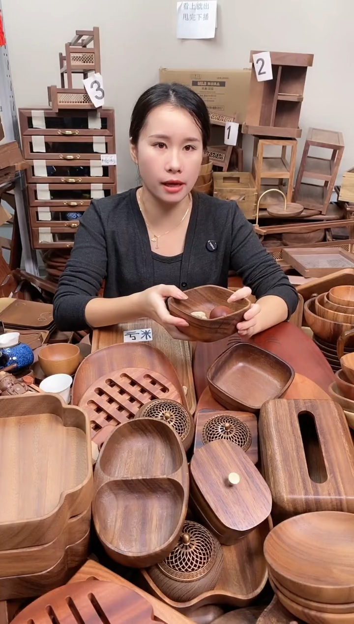 木 南美胡桃木正方砵13*5.5cm 