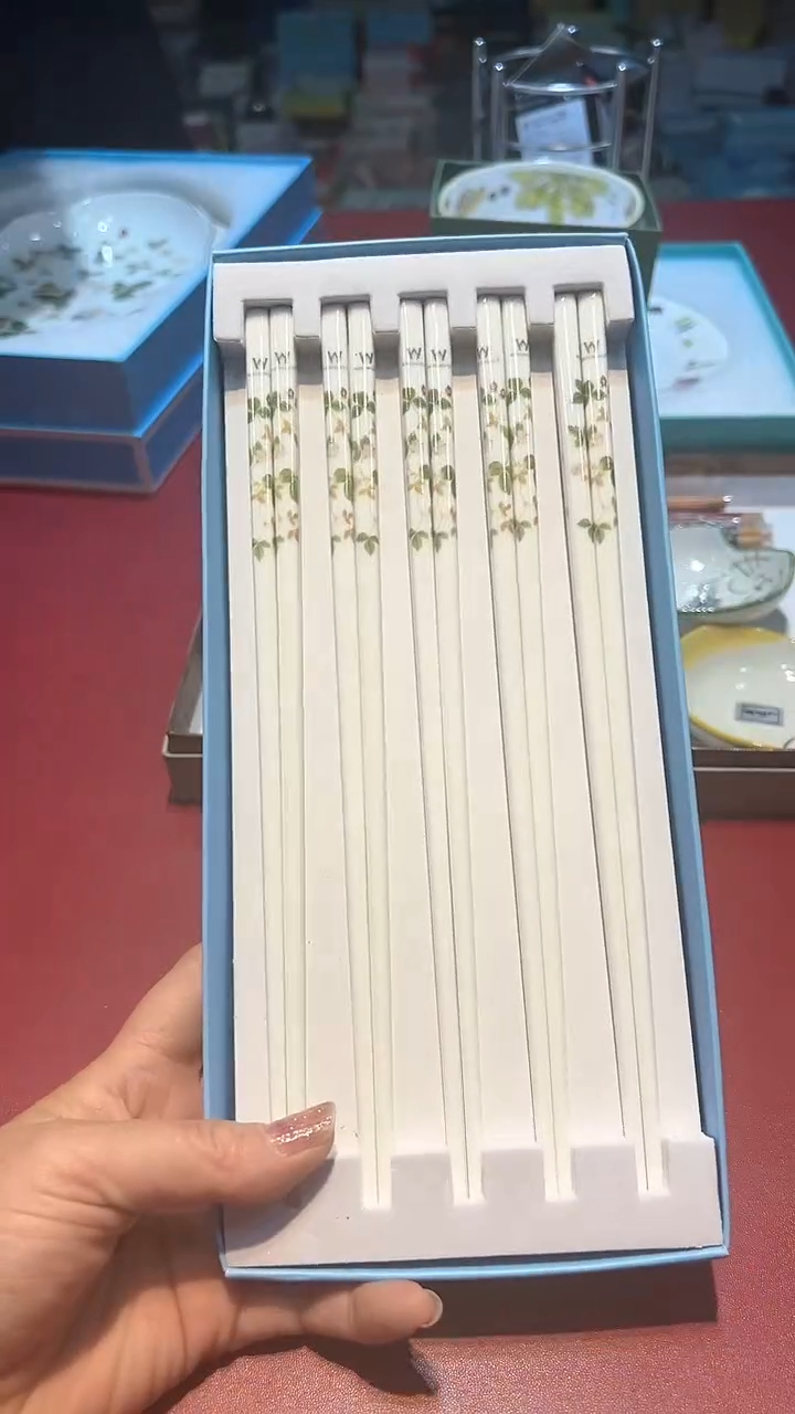 【闪购商品】瓷片锅碗瓢盆一件不剩