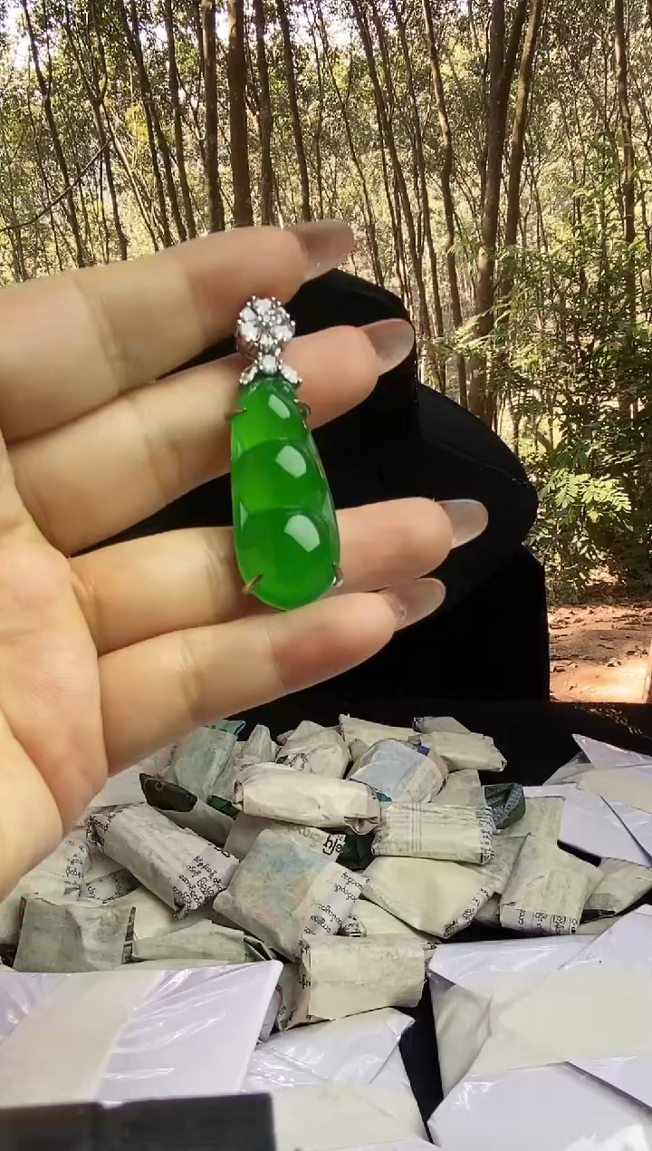 满色吊坠 所见即所得！！