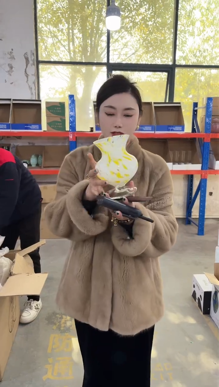 【闪购商品】玻璃私花贸易祁祁-微瑕--WD06Y