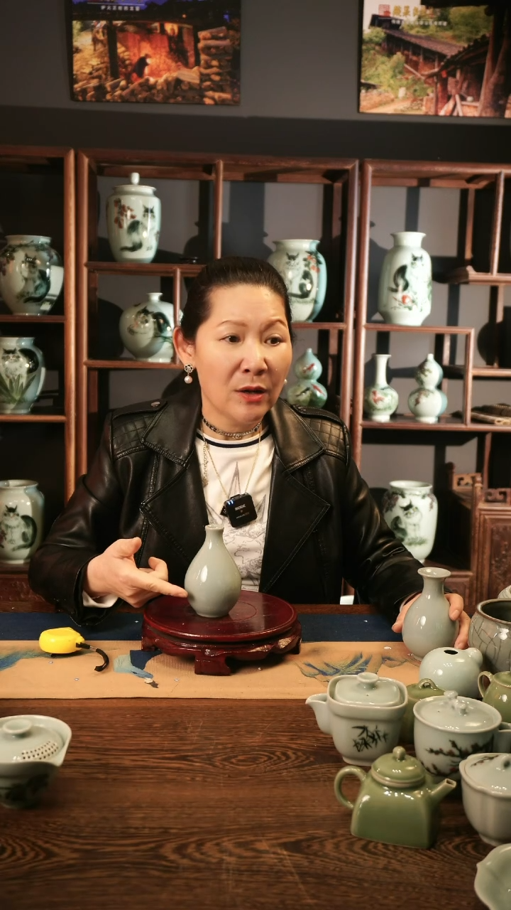 【闪购商品】纯手工 哥粉 小直口瓶