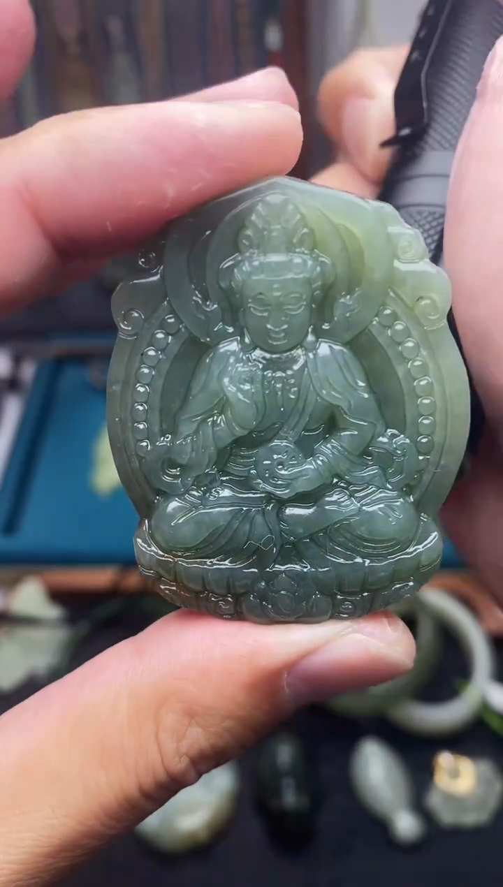 颈饰未镶嵌和田玉1