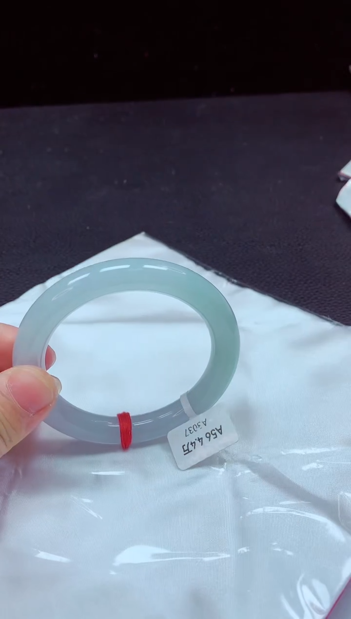 【闪购商品】翡翠手镯未镶嵌镯子57