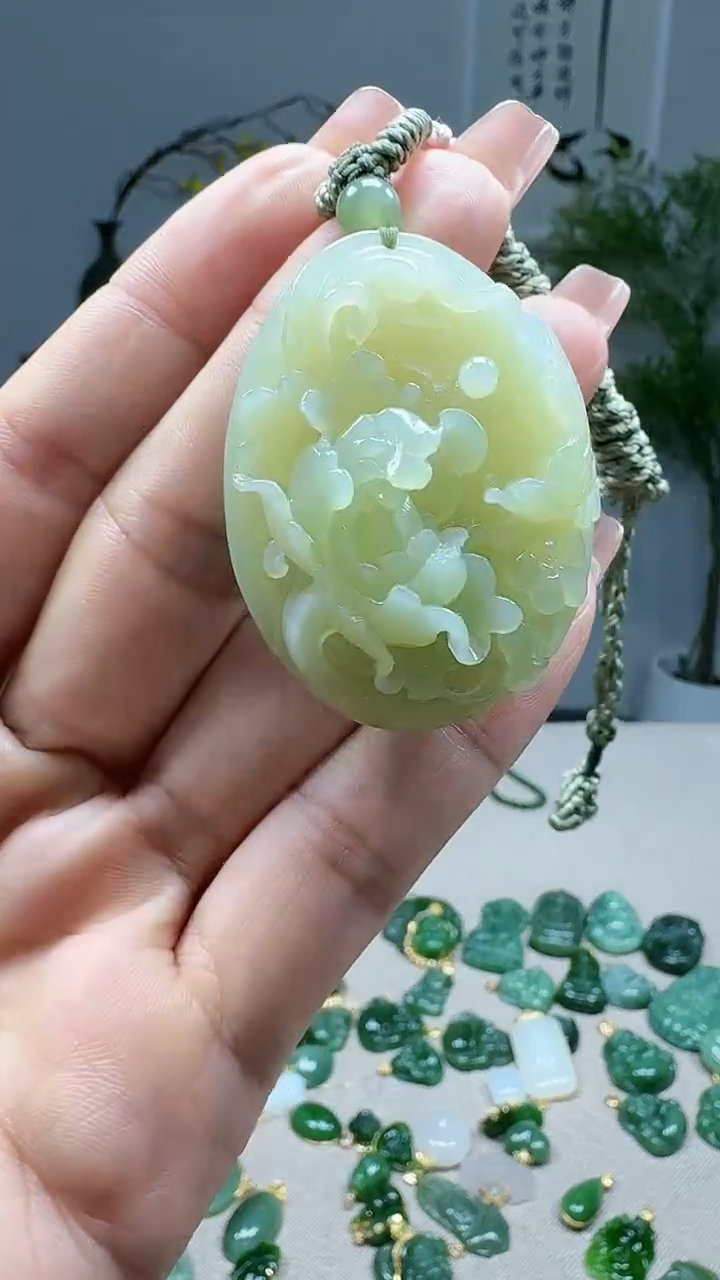 未镶嵌和田玉挂件1