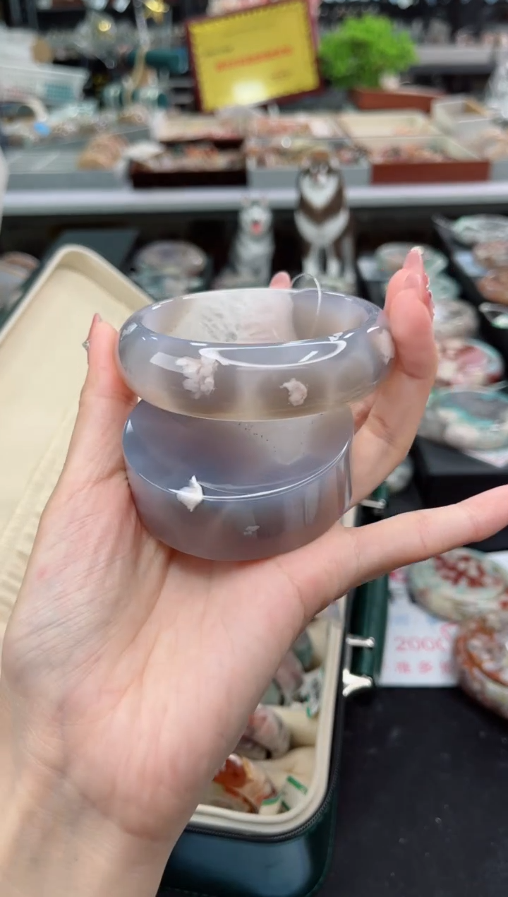 【闪购商品】石英质玉手镯未镶嵌62圈口（赠品镯心）S932160