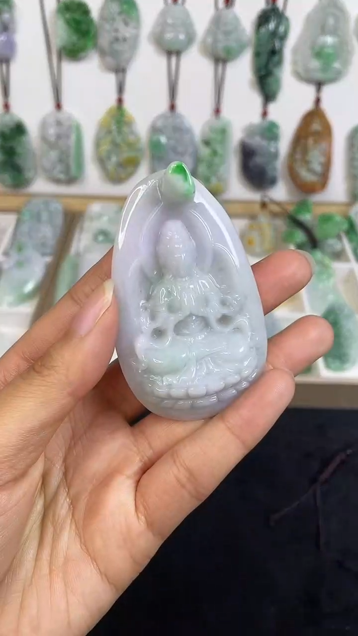 颈饰未镶嵌翡翠1