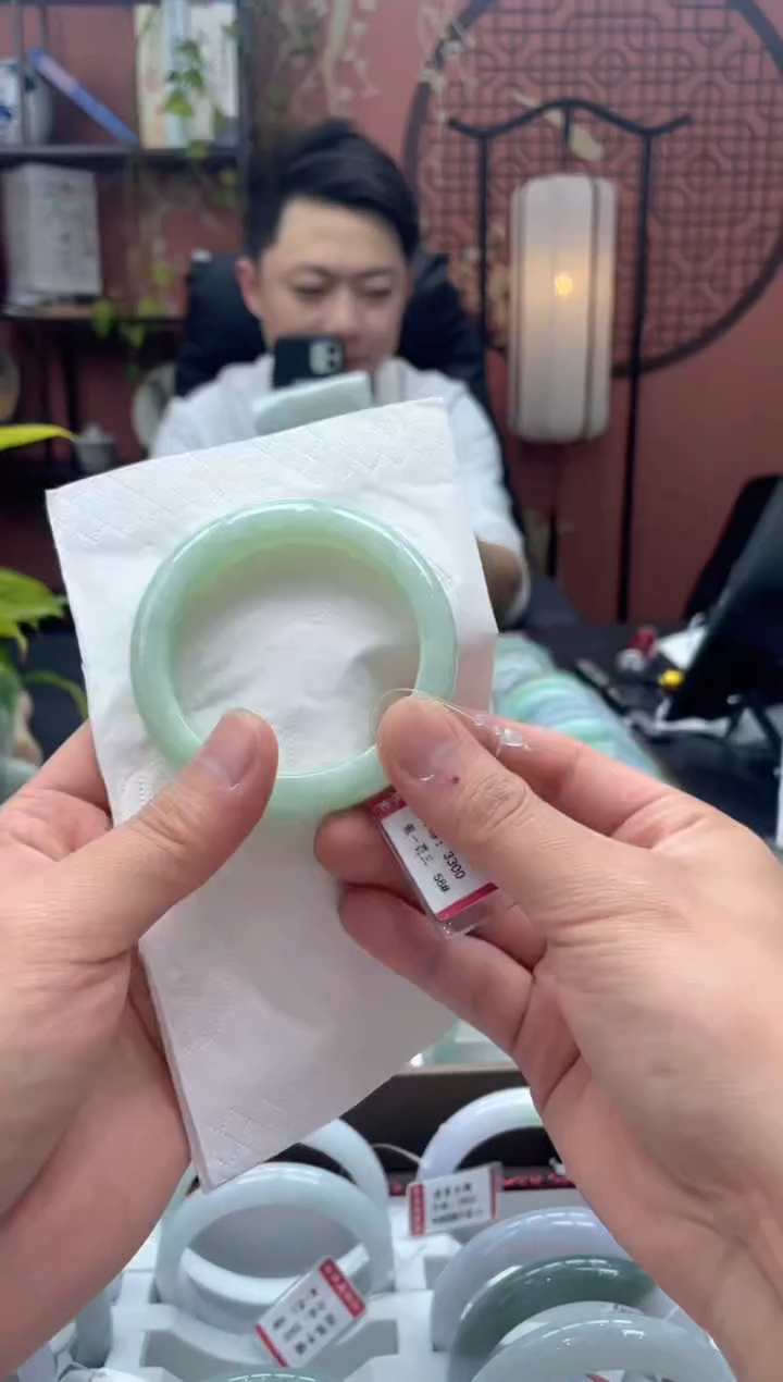 未镶嵌手镯翡翠6136******