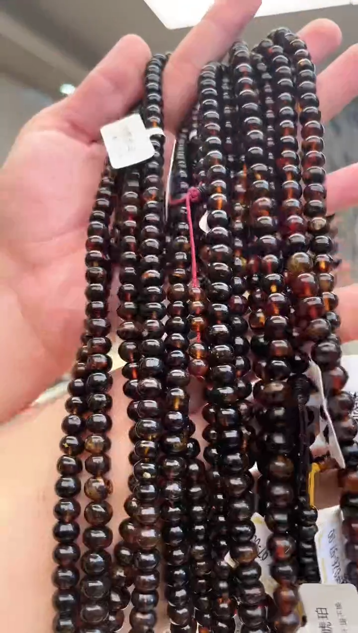 【闪购商品】琥珀裸石未镶嵌111多样性发其中一件