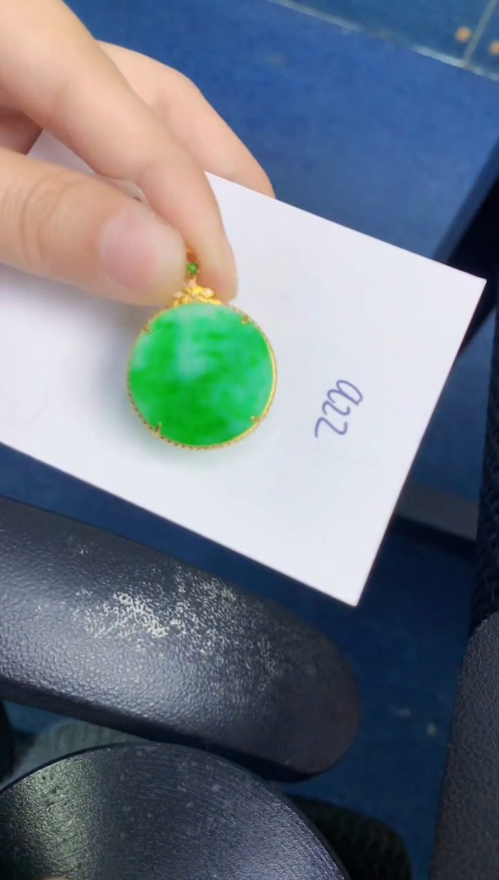 【闪购商品】翡翠颈饰18K金镶嵌000000000