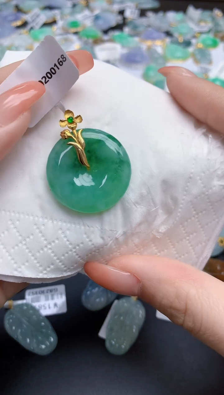 【闪购商品】翡翠颈饰18K金镶嵌天然缅甸翡翠A货